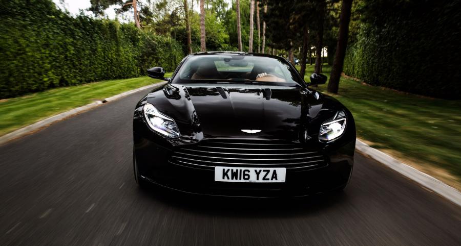  Aston Martin DB11 2016 года  (WW) (фото 34 из 41)